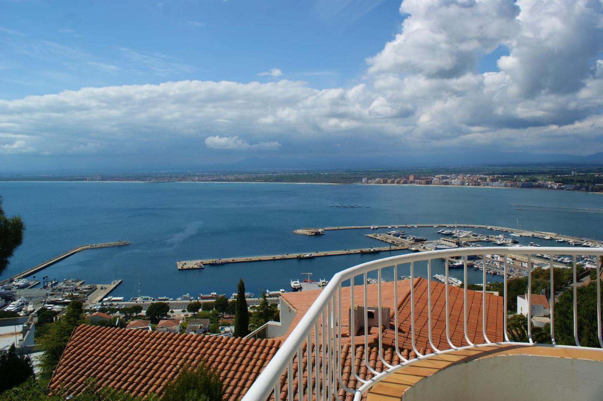 Apartamento Casa Linda Con Vistas Espectaculares Росес Екстер'єр фото